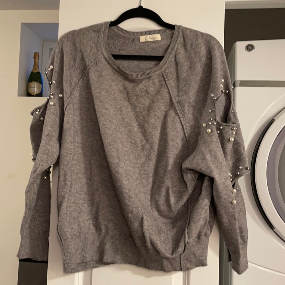 Elan gray medium cut out shoulder arm with pearls sweater